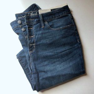 BRAND NEW buttonfly high-rise bootleg skinny jeans